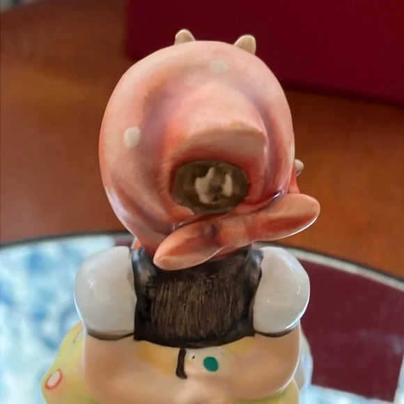 VINTAGE MJHUMMEL GOEBEL WGERMANY 47 3/0 #41 GOOSE GIRL FIGURINE 4” signed 1970’s - Picture 12 of 17